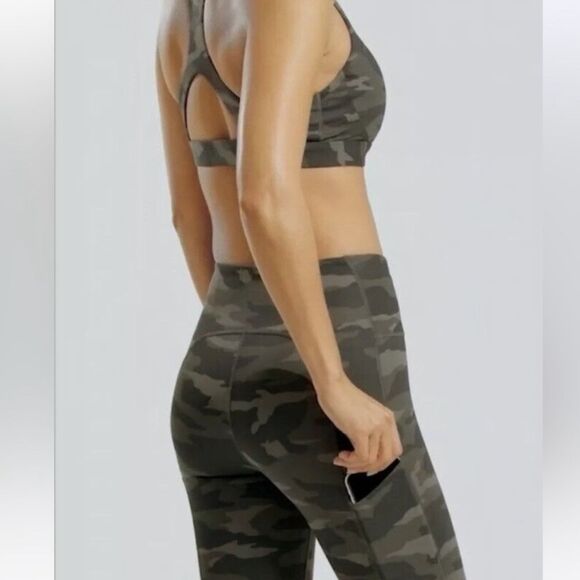 Athleta Ultimate 7/8 Tight Leggings in Green Camo, Size S NWOT - Picture 10 of 11